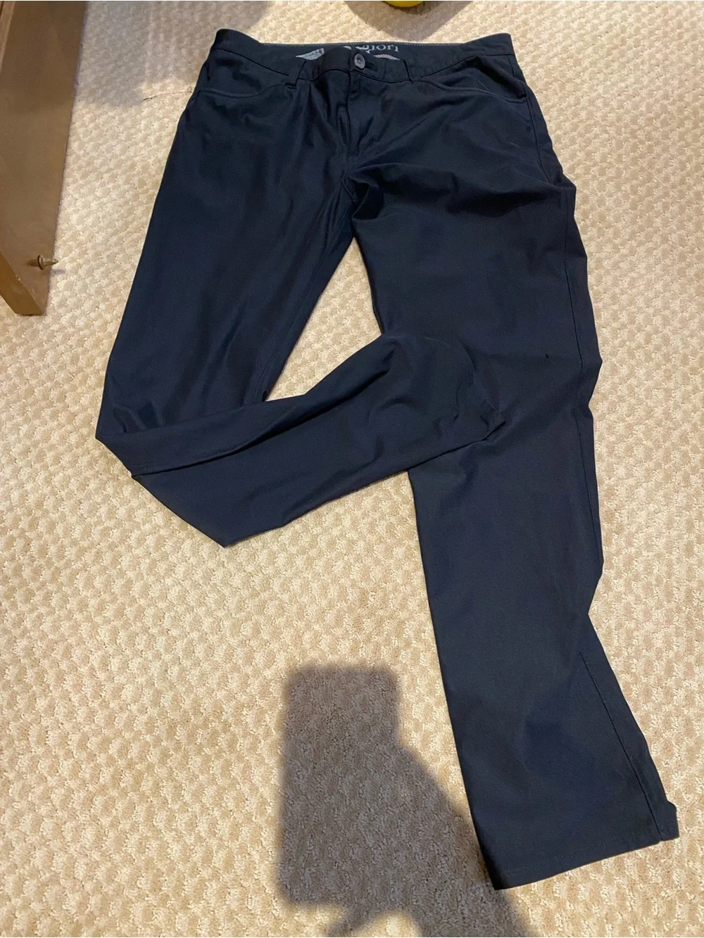 Vuori mens pants size 33